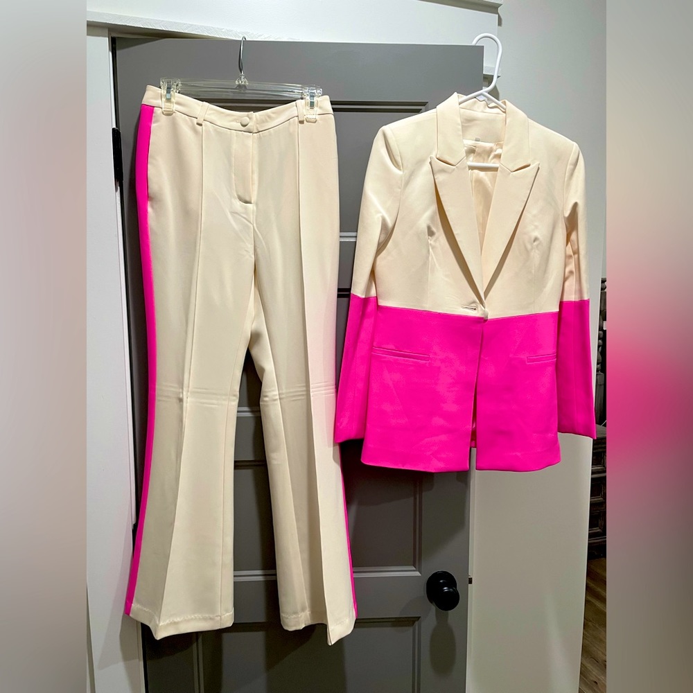 Hot pink and cream suit size 4 NWOT